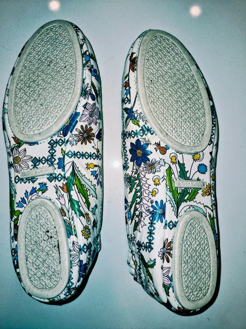Tory Burch White Floral Ballet Flats size 6.5